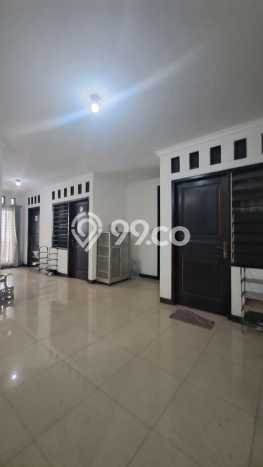 Rumah Modern 8 Kamar LT 170m2 di Gandaria Rumah Modern 8 Kamar LT 170m2 di Gandaria