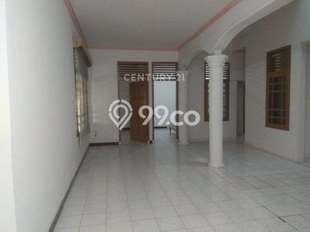Dijual Hunian Rumah Terawat 4 Kamar di Lawanggintung, Bogor Dijual Hunian Rumah Terawat 4 Kamar di Lawanggintung, Bogor