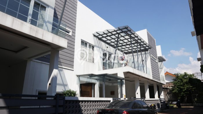 Hunian Nyaman Asri 5 KT Siap Pakai di Cimanggu Bogor Hunian Nyaman Asri 5 KT Siap Pakai di Cimanggu Bogor