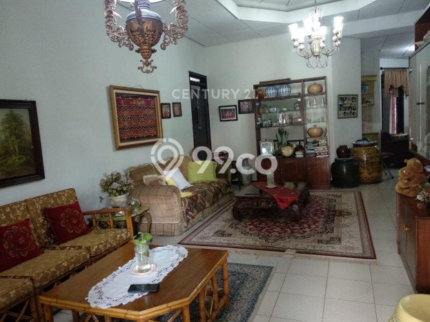 For Sale! Luxury House LT 241m2 Desain Elegan di Tegallega For Sale! Luxury House LT 241m2 Desain Elegan di Tegallega