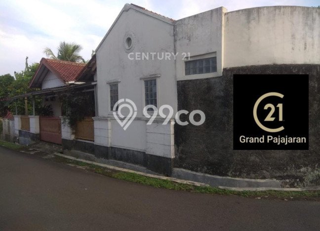 Dijual Hunian Rumah Terawat 4 Kamar di Lawanggintung, Bogor Dijual Hunian Rumah Terawat 4 Kamar di Lawanggintung, Bogor