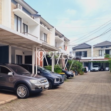 Rumah Modern 3 KT di Bintaro Tangerang Selatan Semi Furnished Rumah Modern 3 KT di Bintaro Tangerang Selatan Semi Furnished