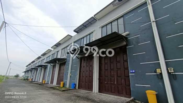 Gudang Kawasan Cerme, Luas 180m², For Rent, Pusat Bisnis, Siap Usaha Gudang Kawasan Cerme, Luas 180m², For Rent, Pusat Bisnis, Siap Usaha