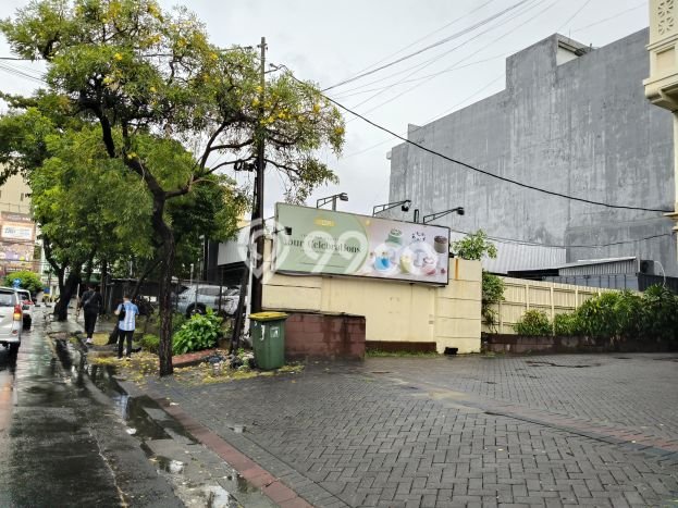 Unit Komersial Dijual di Gubeng Surabaya Luas Bangunan 1000m2 Unit Komersial Dijual di Gubeng Surabaya Luas Bangunan 1000m2