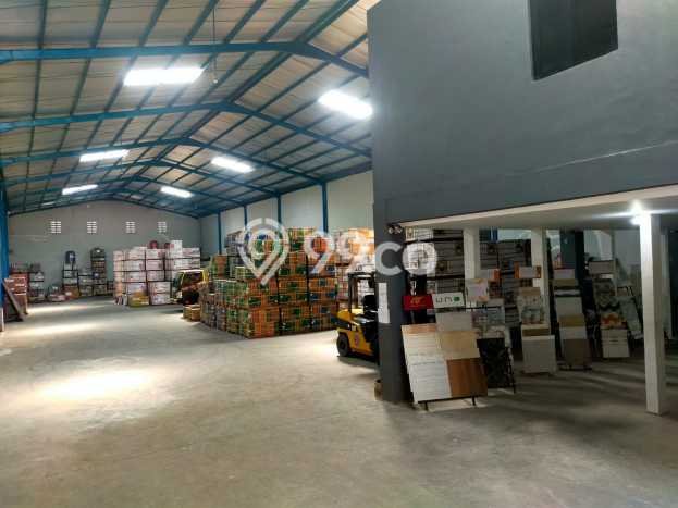 Gudang bagus disewakan di Bojongsoang Bandung dengan LB 1195m2 harga sewa terbaik Gudang bagus disewakan di Bojongsoang Bandung dengan LB 1195m2 harga sewa terbaik