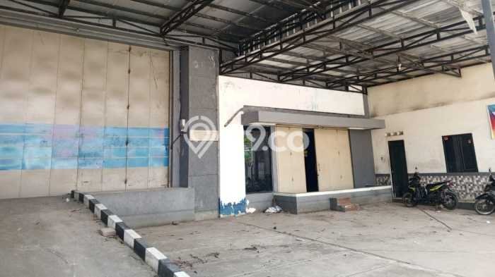 Gudang bagus disewakan di Bojongsoang Bandung dengan LB 1195m2 harga sewa terbaik Gudang bagus disewakan di Bojongsoang Bandung dengan LB 1195m2 harga sewa terbaik