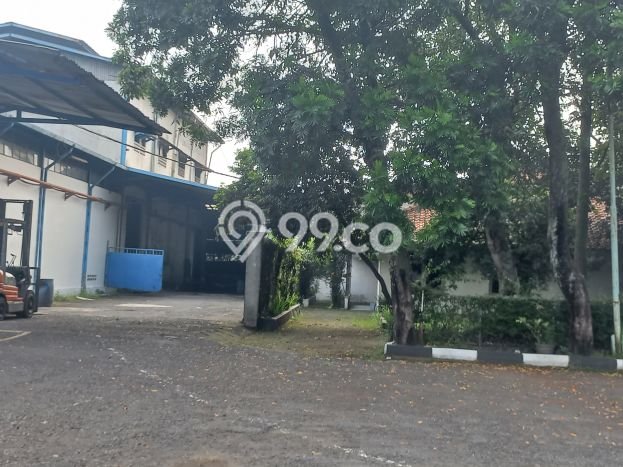 Disewakan Gudang di Kawasan Ramai Bandung Barat Luas 12600m2 Disewakan Gudang di Kawasan Ramai Bandung Barat Luas 12600m2