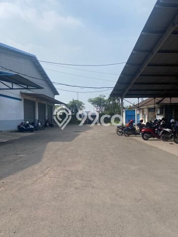 Disewakan Gudang komersial di Dayeuhkolot luas bangunan 3000m2 Disewakan Gudang komersial di Dayeuhkolot luas bangunan 3000m2