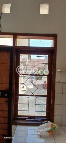 Disewakan! Rumah 2 Kamar Tidur &
2 Kamar Mandi di Taman Kopo Indah, Bandung Disewakan! Rumah 2 Kamar Tidur &
2 Kamar Mandi di Taman Kopo Indah, Bandung