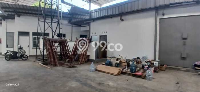 FOR RENT! Gudang di Taman Kopo Indah Cocok untuk Bisnis 1939m2 FOR RENT! Gudang di Taman Kopo Indah Cocok untuk Bisnis 1939m2