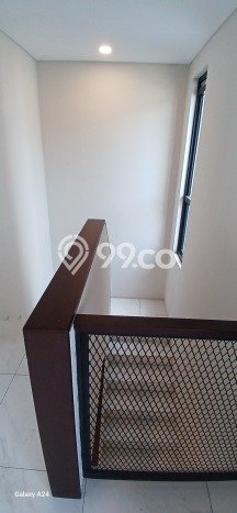 Rumah Elit Modern Tanpa Renovasi di Kota Baru Parahyangan Bandung Rumah Elit Modern Tanpa Renovasi di Kota Baru Parahyangan Bandung