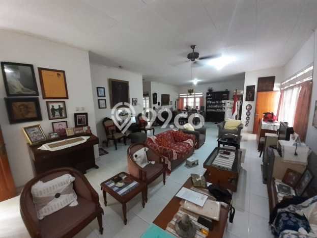 For Sale Rumah Elit Exclusive di Pesanggrahan, Jakarta Selatan For Sale Rumah Elit Exclusive di Pesanggrahan, Jakarta Selatan