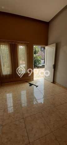Rumah Modern 3 KT di Bintaro Tangerang Selatan Unfurnished Rumah Modern 3 KT di Bintaro Tangerang Selatan Unfurnished