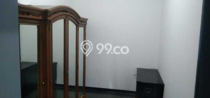 Disewakan! Rumah 5 Kamar Tidur &
4 Kamar Mandi di Pondok Labu, Jakarta Selatan Disewakan! Rumah 5 Kamar Tidur &
4 Kamar Mandi di Pondok Labu, Jakarta Selatan