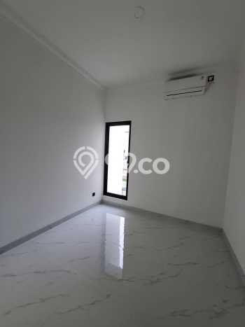 Hunian Eksklusif Siap Huni LT 104m2 di Mampang Prapatan, Jakarta Selatan Hunian Eksklusif Siap Huni LT 104m2 di Mampang Prapatan, Jakarta Selatan