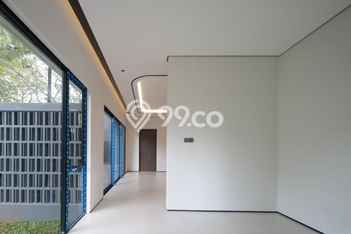 Rumah Elit LB 320m2 Siap Pakai Desain Elegan di BSD, Tangerang Rumah Elit LB 320m2 Siap Pakai Desain Elegan di BSD, Tangerang