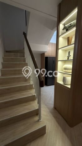 Rumah Modern 3 KT di BSD City Tangerang Full Furnished Rumah Modern 3 KT di BSD City Tangerang Full Furnished