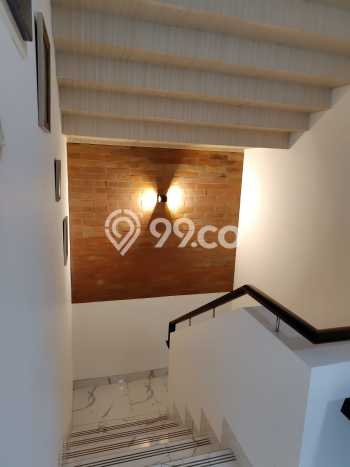 Rumah Modern Cantik 4 KT Bisa Langsung Pindah di Ciputat Rumah Modern Cantik 4 KT Bisa Langsung Pindah di Ciputat