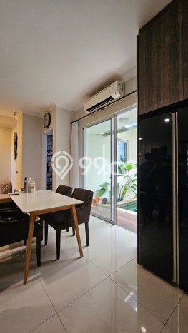 Rumah Eksklusif Siap Huni LT 180m2 di BSD, Tangerang Selatan Rumah Eksklusif Siap Huni LT 180m2 di BSD, Tangerang Selatan