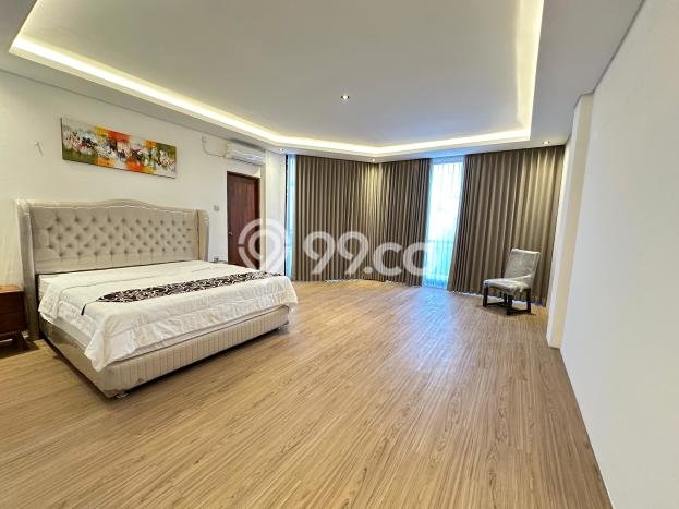Vila di , Luas 680m2m², Lingkungan Nyaman Vila di , Luas 680m2m², Lingkungan Nyaman