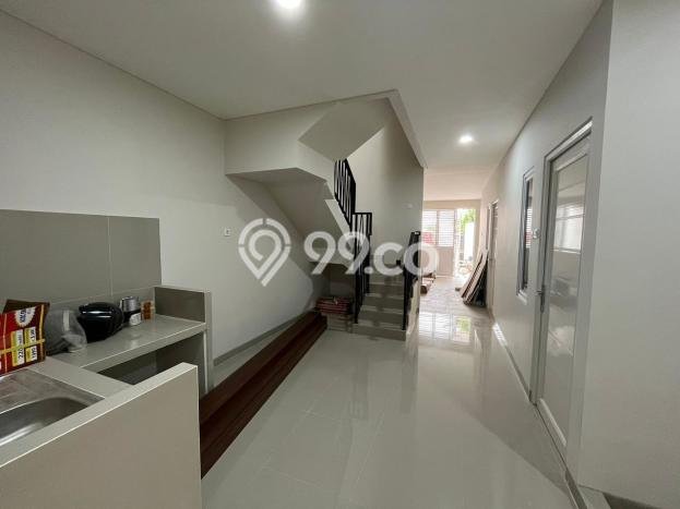 For Sale! Premium House LT 90m2 Desain Elegan di Tomang For Sale! Premium House LT 90m2 Desain Elegan di Tomang