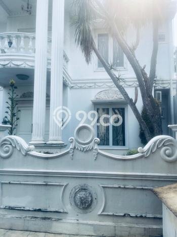 Jual Rumah Luas Elegan Dengan View Eksklusif di Cinere, Jakarta Selatan Jual Rumah Luas Elegan Dengan View Eksklusif di Cinere, Jakarta Selatan