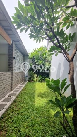 Jual Rumah Bagus Siap Huni LB 107m2 di BSD, Tangerang Selatan Jual Rumah Bagus Siap Huni LB 107m2 di BSD, Tangerang Selatan