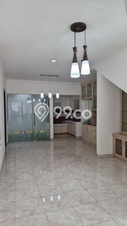 Rumah Luas Asri 3 KT Siap Huni di Bintaro Tangerang Selatan Rumah Luas Asri 3 KT Siap Huni di Bintaro Tangerang Selatan