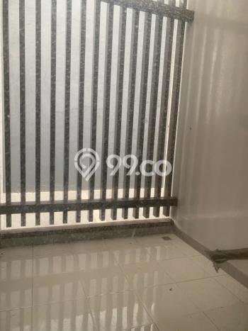 Rumah Bagus Siap Huni Di Kosambi Luas 250m2 Lokasi Strategis Rumah Bagus Siap Huni Di Kosambi Luas 250m2 Lokasi Strategis