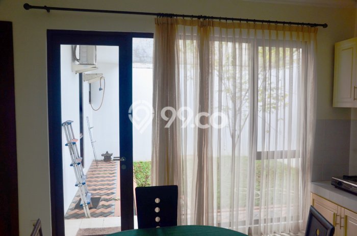 Rumah Bagus Siap Pakai Di Serpong Luas 160m2 Aman Rumah Bagus Siap Pakai Di Serpong Luas 160m2 Aman