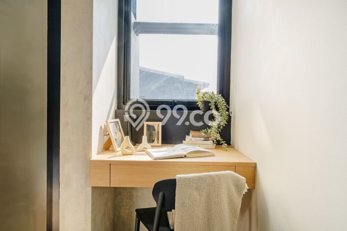 Kost Dijual di Kemanggisan dengan 70 KT dan Luas 335m2 Kost Dijual di Kemanggisan dengan 70 KT dan Luas 335m2