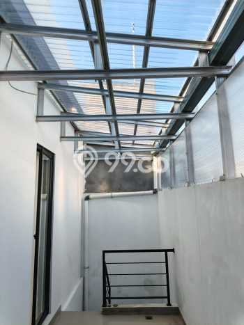 Rumah Elit Modern Siap Huni di BSD City Tangerang Rumah Elit Modern Siap Huni di BSD City Tangerang
