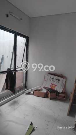 Rumah Modern 4 KT di Villa Melati Mas Tangerang Selatan Unfurnished Rumah Modern 4 KT di Villa Melati Mas Tangerang Selatan Unfurnished