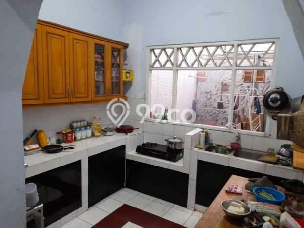 Jual Segera Rumah 4 KT 3 KM di Palmerah, Jakarta Barat Jual Segera Rumah 4 KT 3 KM di Palmerah, Jakarta Barat