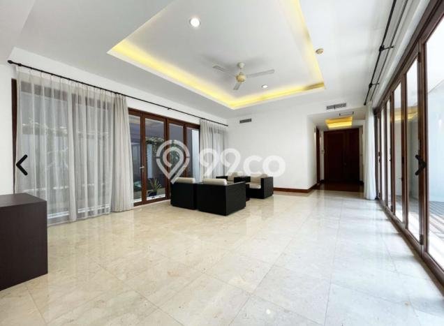 Rumah Minimalis area Kemang, Jakarta Selatan, LT 4574m² Bangunan 4271m² Rumah Minimalis area Kemang, Jakarta Selatan, LT 4574m² Bangunan 4271m²