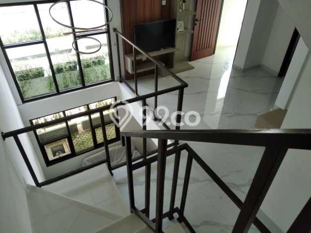 Hot Offer Hunian Mewah Ideal dan Luas di Kebon Jeruk, Jakarta Barat Hot Offer Hunian Mewah Ideal dan Luas di Kebon Jeruk, Jakarta Barat