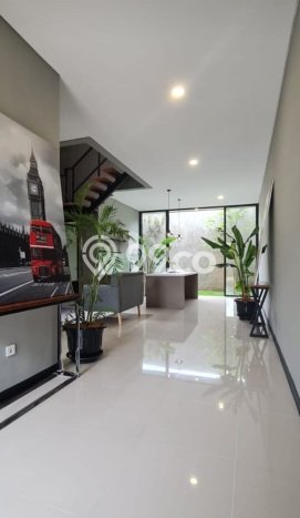 Rumah Nyaman di Serpong, Tangerang Selatan, Luas 120m² LB 220m² Rumah Nyaman di Serpong, Tangerang Selatan, Luas 120m² LB 220m²