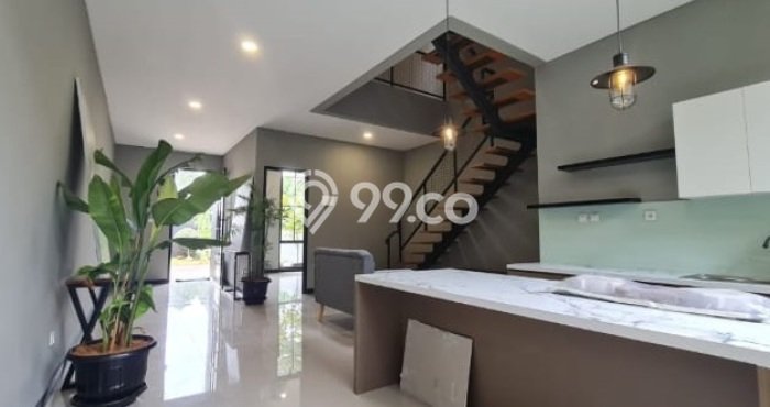 Rumah Nyaman di Serpong, Tangerang Selatan, Luas 120m² LB 220m² Rumah Nyaman di Serpong, Tangerang Selatan, Luas 120m² LB 220m²