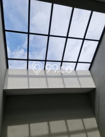 Rumah Nyaman di Serpong, Tangerang Selatan, Luas 120m² LB 220m² Rumah Nyaman di Serpong, Tangerang Selatan, Luas 120m² LB 220m²