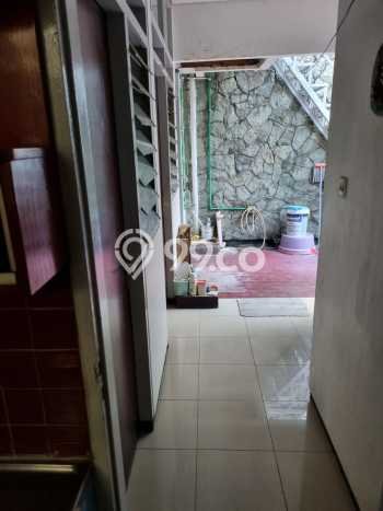 SPECIAL OFFER! Bisa KPR Rumah Modern lokasi Kebon Jeruk, Jakarta Barat, LT 240m² Bangunan 180m² SPECIAL OFFER! Bisa KPR Rumah Modern lokasi Kebon Jeruk, Jakarta Barat, LT 240m² Bangunan 180m²