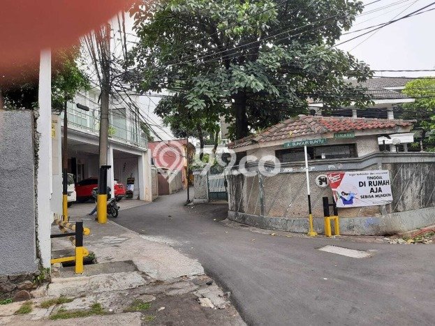 Jual Rumah Luas Elegan Dengan View Eksklusif di Kemang, Jakarta Selatan Jual Rumah Luas Elegan Dengan View Eksklusif di Kemang, Jakarta Selatan