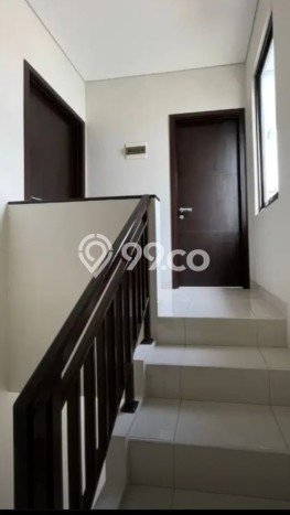 Dijual Rumah 3 Kamar Lokasi Strategis Nyaman dan Strategis di BSD Dijual Rumah 3 Kamar Lokasi Strategis Nyaman dan Strategis di BSD