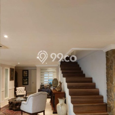 Ready to Use! Premium House LT 240m2 Desain Modern di Senayan Ready to Use! Premium House LT 240m2 Desain Modern di Senayan