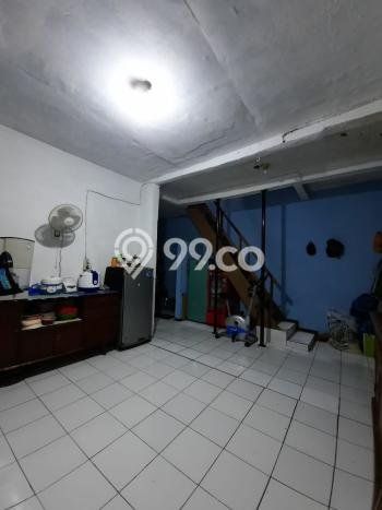 Siap Huni Hunian Elit 7 Kamar di Kebayoran Baru Dekat ke Mana Saja Siap Huni Hunian Elit 7 Kamar di Kebayoran Baru Dekat ke Mana Saja