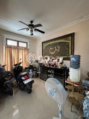 Ready to Use! Premium House LT 174m2 Desain Modern di Setiabudi Ready to Use! Premium House LT 174m2 Desain Modern di Setiabudi