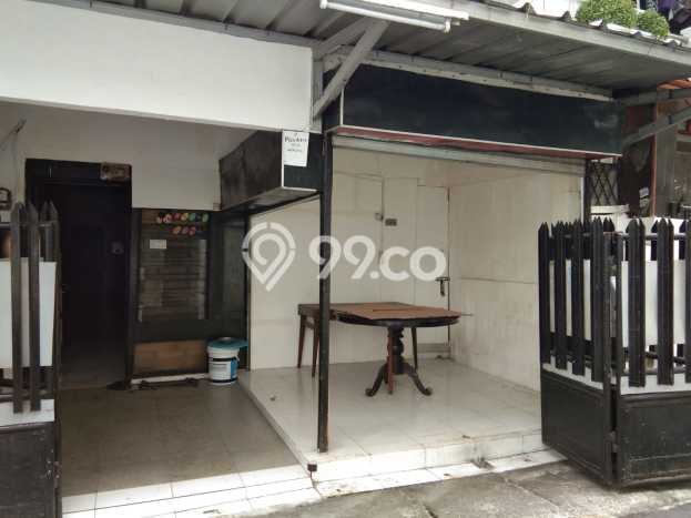 Unit Kost Dijual di Kebon Kacang dengan 9 Kamar Kawasan Ramai Unit Kost Dijual di Kebon Kacang dengan 9 Kamar Kawasan Ramai