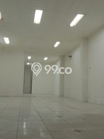 Ruko untuk Disewa di Pusat Jakarta Selatan Luas Bangunan 432m2 Ruko untuk Disewa di Pusat Jakarta Selatan Luas Bangunan 432m2