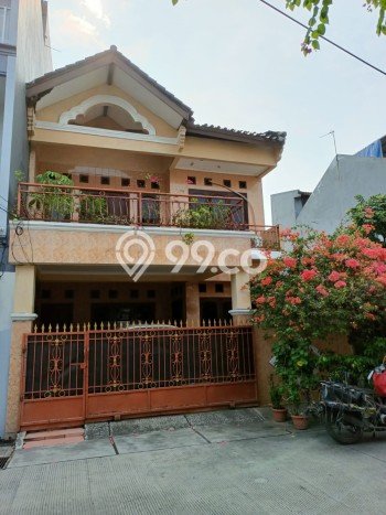 Jual Rumah Strategis Bagus Punya 4 KT di Kelapa Gading Jakarta Utara SHM Jual Rumah Strategis Bagus Punya 4 KT di Kelapa Gading Jakarta Utara SHM