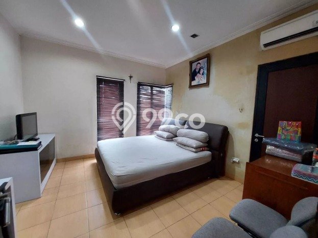 Jual Rumah Luas Elegan Dengan View Eksklusif di BSD Kencana Loka, Tangerang Jual Rumah Luas Elegan Dengan View Eksklusif di BSD Kencana Loka, Tangerang