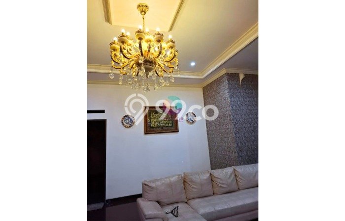Ready to Use! Luxury House LT 328m2 Desain Elegan di Legenda Wisata Ready to Use! Luxury House LT 328m2 Desain Elegan di Legenda Wisata
